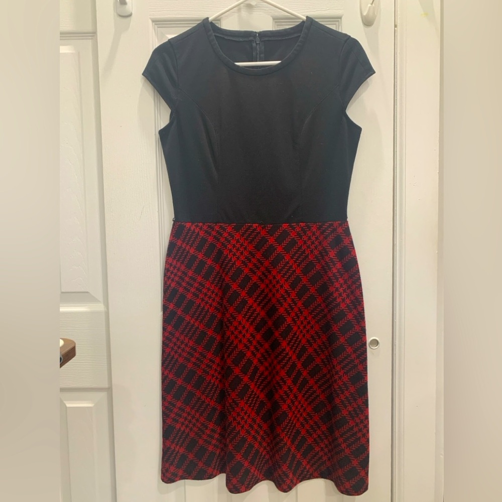 Flannel patterned dress with flattering fit